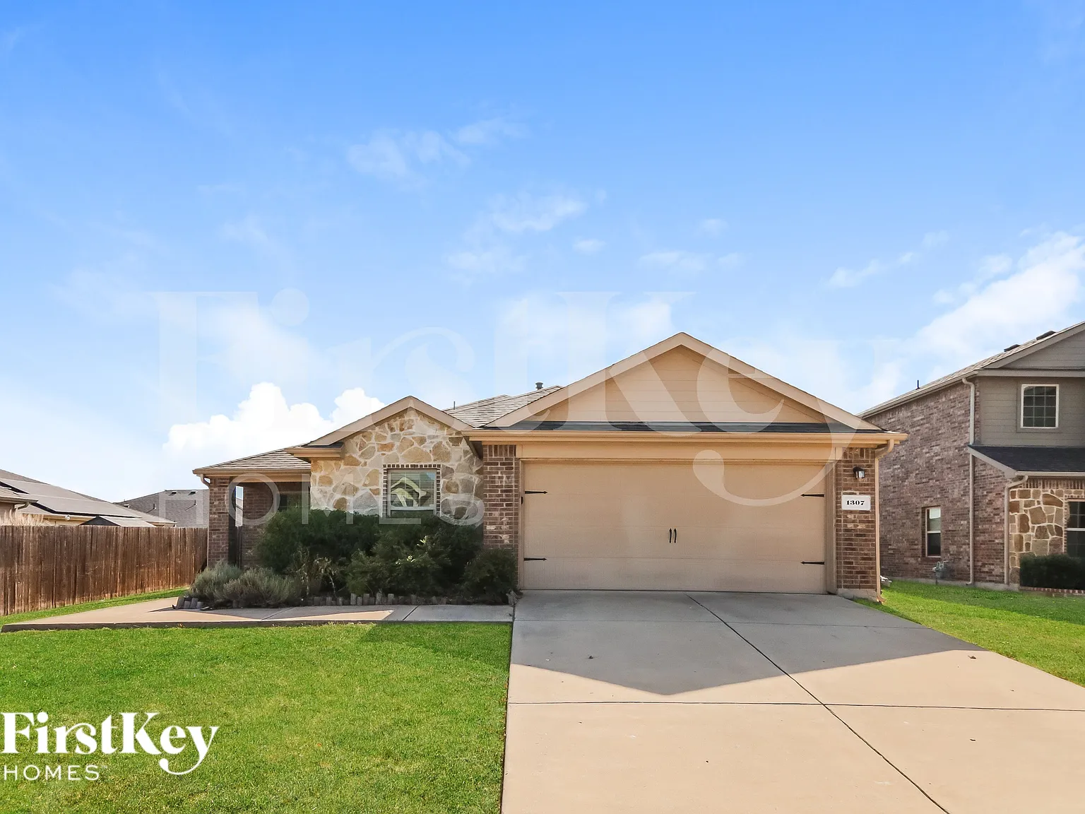 4 bed, 2.0 bath, 1834 sqft, $1,845 — Photo 1
