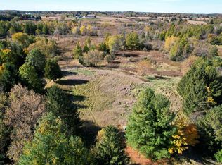 1253 Connolly Cir, Hartford, WI 53027