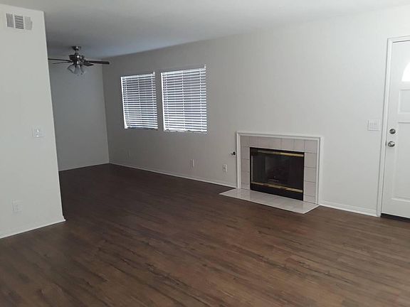 2nd image of 410 Ventura St