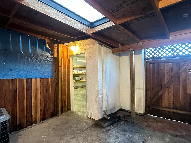 4140 Venus Pl — Photo 17