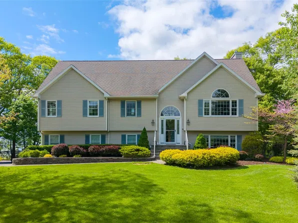 17 James Court, Mahopac, NY 10541