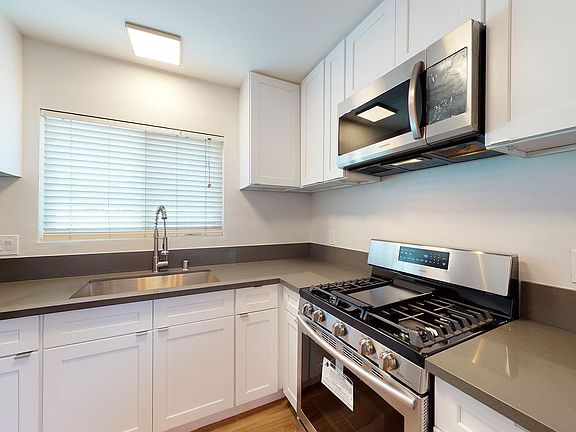 3rd image of 4527 W 116th St Unit C