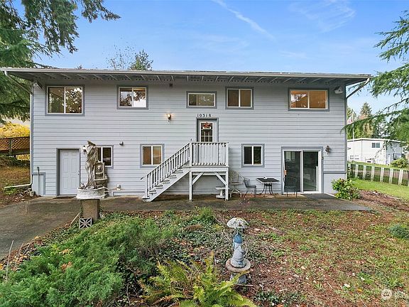 2nd image of 10318 Fruitland Avenue E