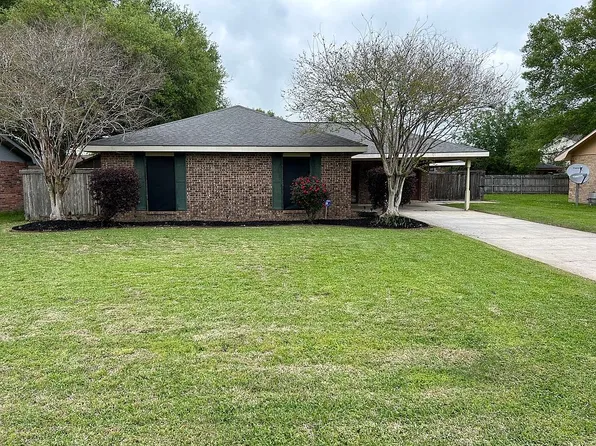 104 Burrow Dr, Scott, LA 70583