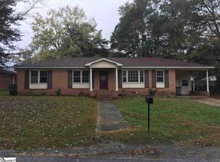 15 Millbrooke Cir, Greenville, SC 29609