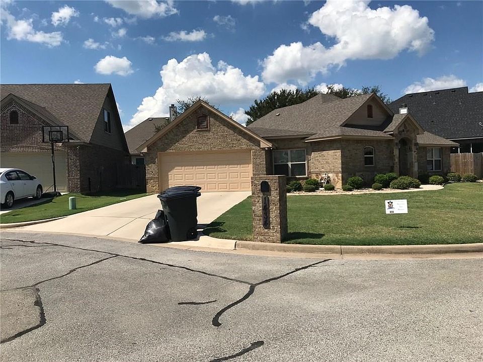 1st image of 1434 Lauren Ln