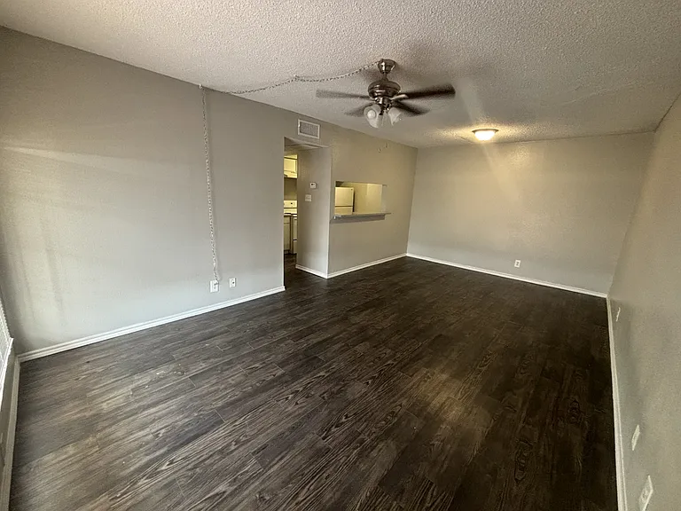 1809 W Schunior Rd #701 — Photo 1