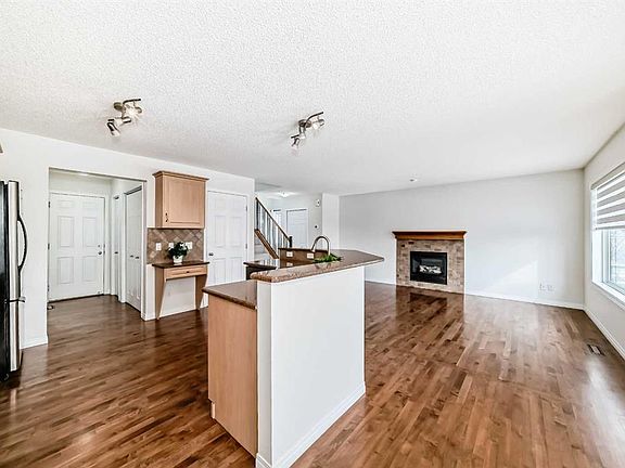 4th image of 273 W Everridge Way SW