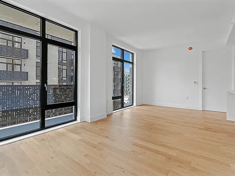 38-27 32nd St #903 — Photo 8
