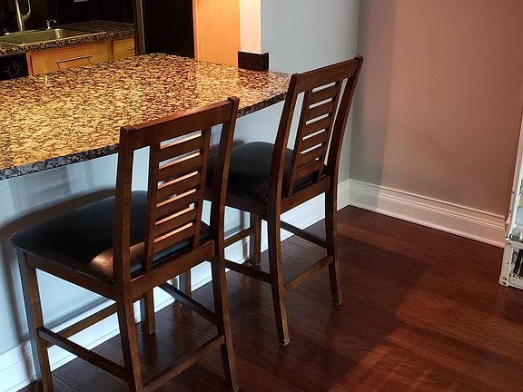 3rd image of 5616 N Kenmore Ave APT 2C