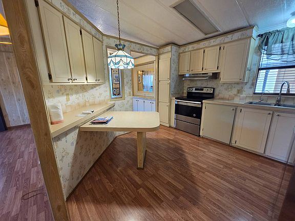 4th image of 7405 N Socrum Loop Rd #66