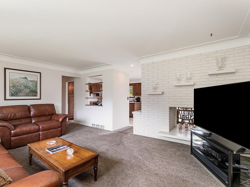 5295 Glenfield Dr, Saginaw, MI 48638 Zillow