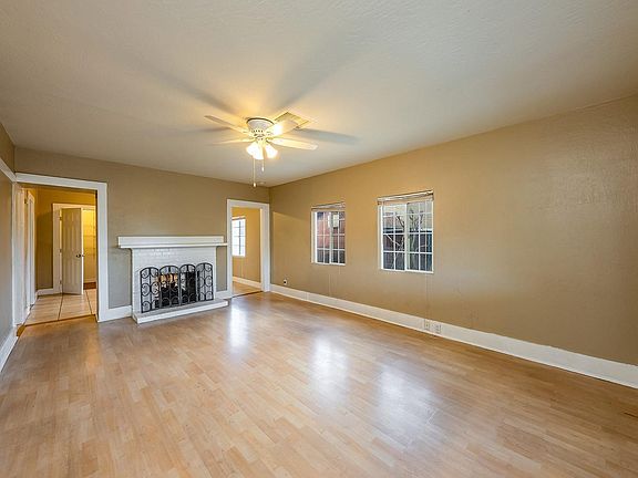 5th image of 628 S Recreation Ave