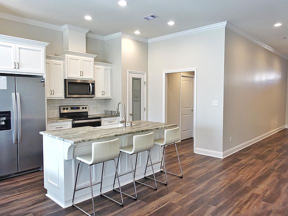 2nd image of 3856 Zaun Cir