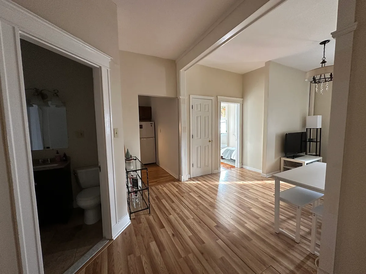 Building Photo - 1197 Commonwealth Ave #1