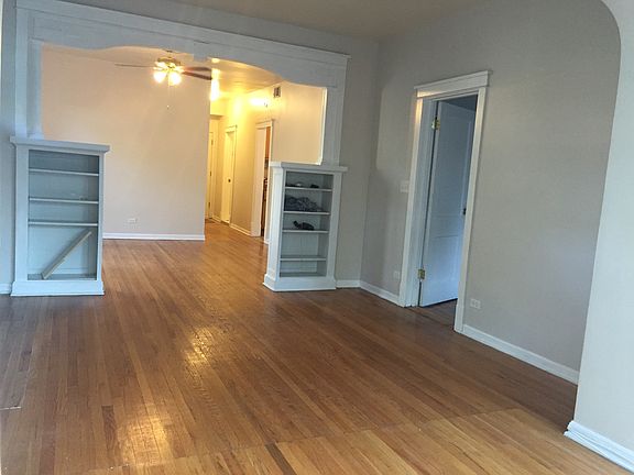3rd image of 3414 N Karlov Ave #1