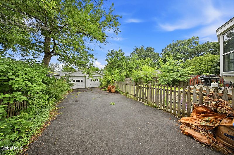 5th image of 1173 Sumner Avenue