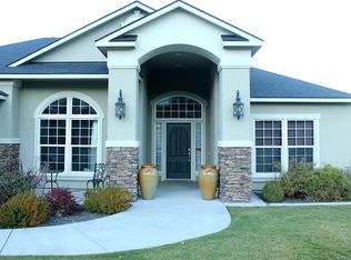 1360 Westgate Way, Richland, WA 99352