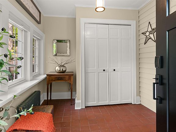 5th image of 75 Mount Airy Road