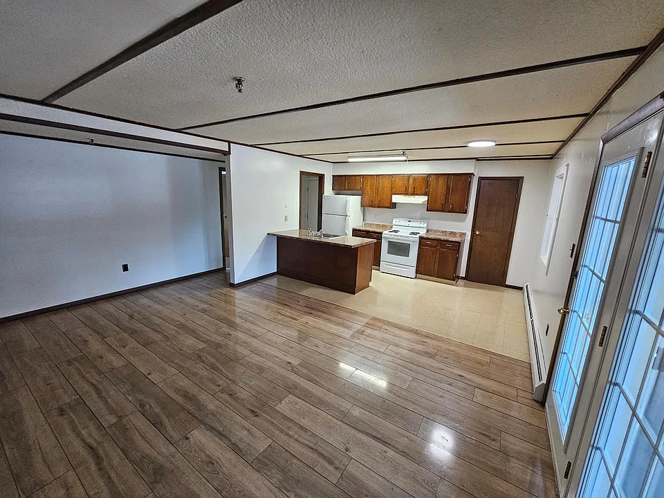 109 Marion Dr