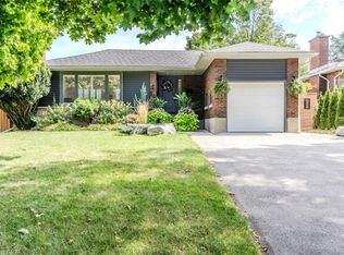 23 W Hampton Rd, Saint Catharines, ON L2T3Z3
