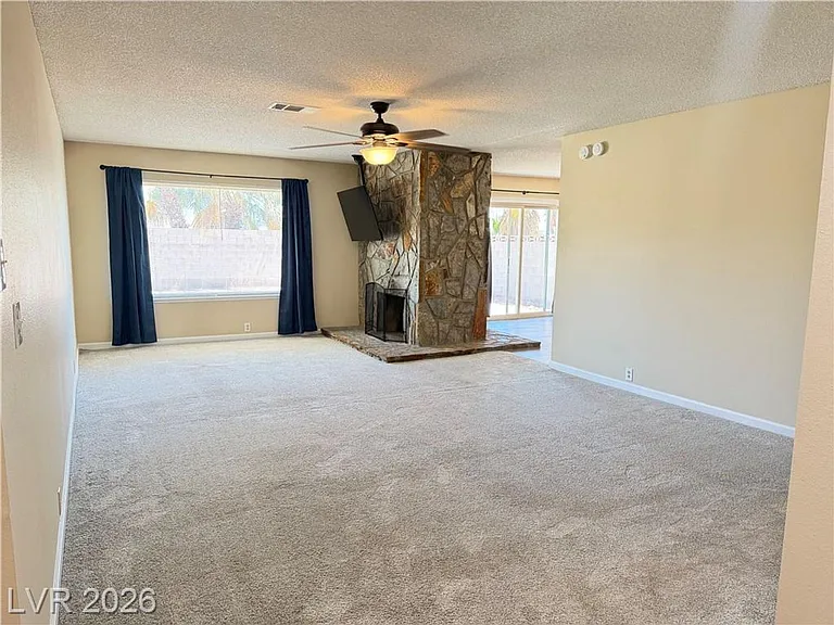 7916 Ducharme Ave — Photo 4