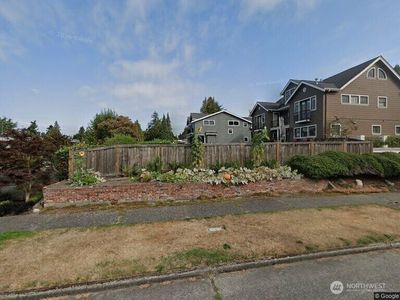 4310 W Dravus Street, Seattle, WA, 98199