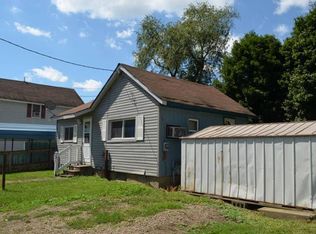 9 Swiss St, Warren, PA 16365