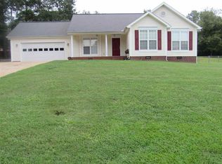 195 Starla Dr, Anniston, AL 36207