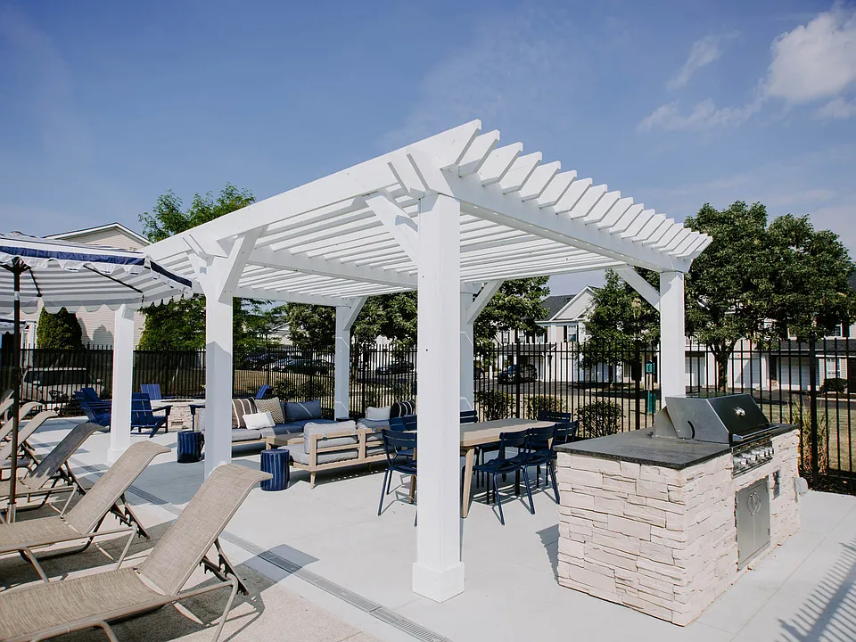 Resort-Inspired Lounge Deck