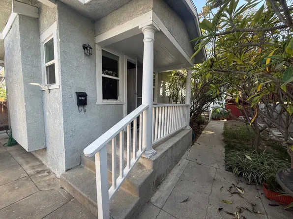 867 W Santa Cruz St, San Pedro, CA 90731