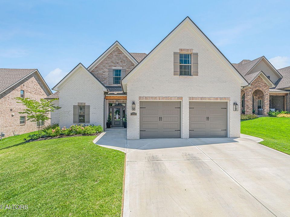 1st image of 12042 Avery Manor Ln