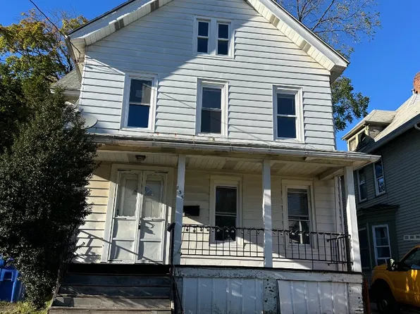 135 W Main St, Middletown, NY 10940