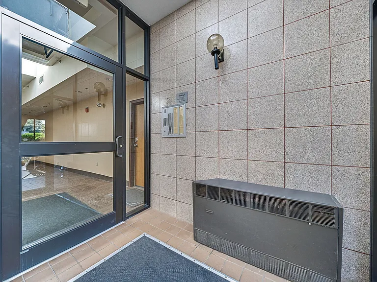 10 Linwood St #106 — Photo 21