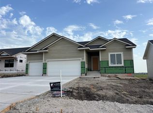 1161 SW 18th Ct, Grimes, IA 50111