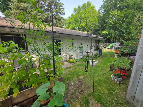 1606 Gray St, Marquette, MI 49855