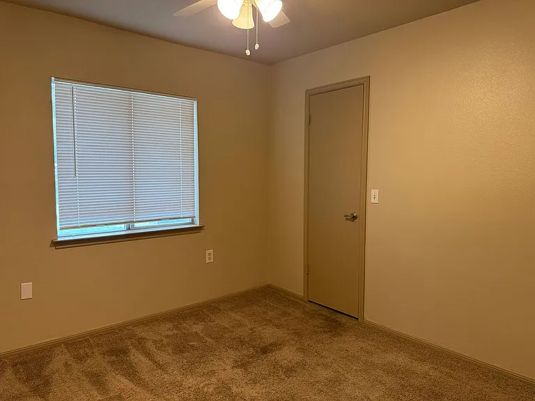 8214 Spring Town St — Photo 7