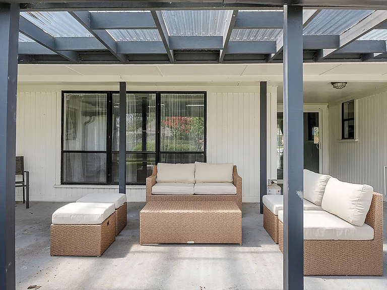 2521 Delmar Dr — Photo 39