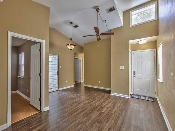 3rd image of 3214 Albert Dr