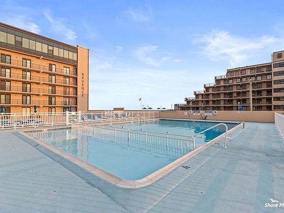 5th image of 500 Kennedy Blvd #213