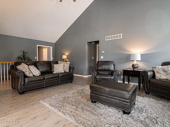 5th image of 6923 Catalpa Springs Dr
