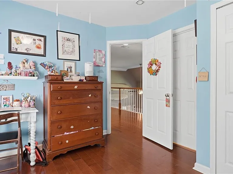 1737 Kinsmon Cv — Photo 25