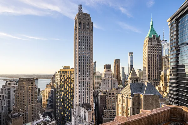 Sold by Platinum Properties | media 19