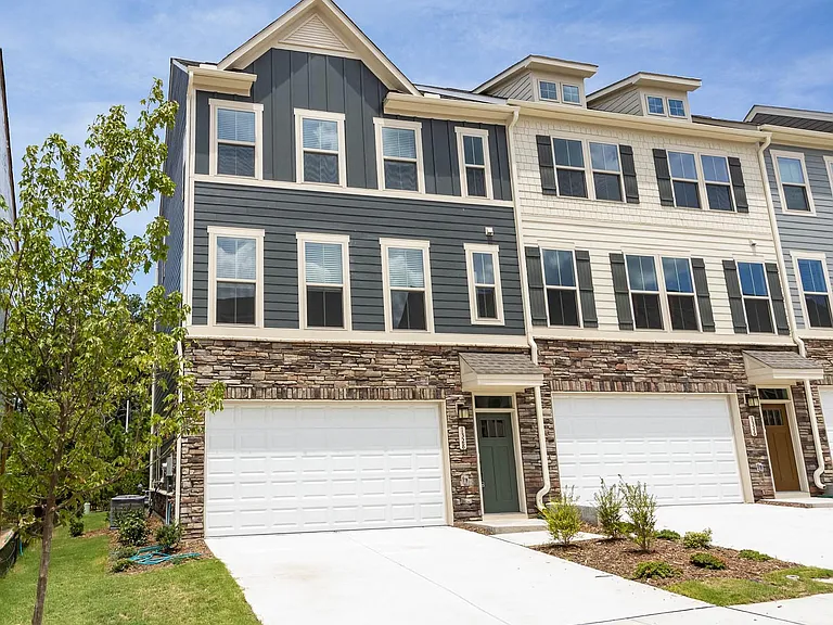 1328 Channing Park Cir — Photo 2