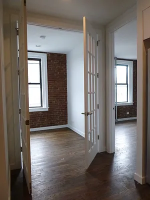 Rented by Bohemia Realty Group | media 20