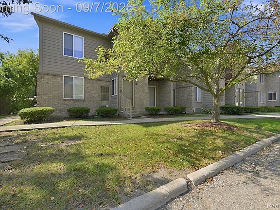 2nd image of 34780 W Eight Mile Rd APT 7