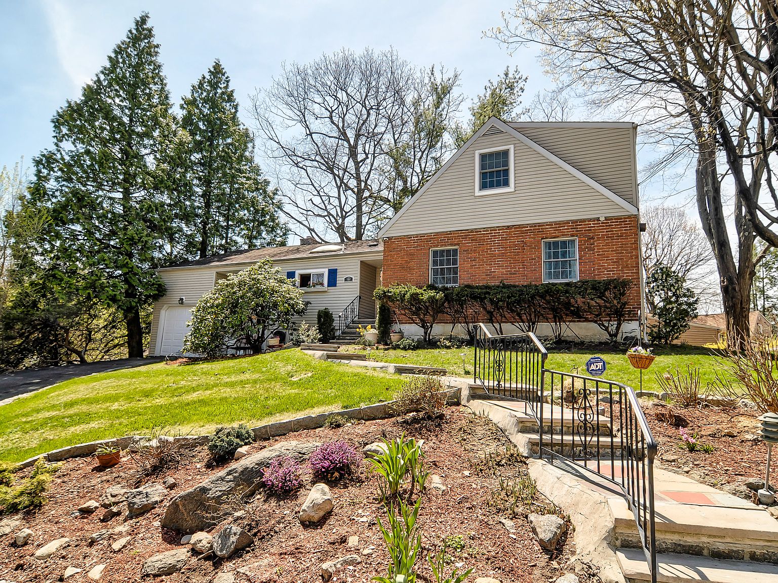 133 Bayberry Ln, New Rochelle, NY 10804 Zillow