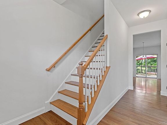 3rd image of 20 Karen Court