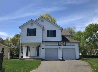 110 Benjamin Ct, Windsor, CT 06095