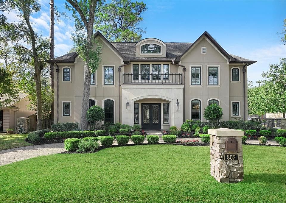 2nd image of 857 Hickorywood Ln